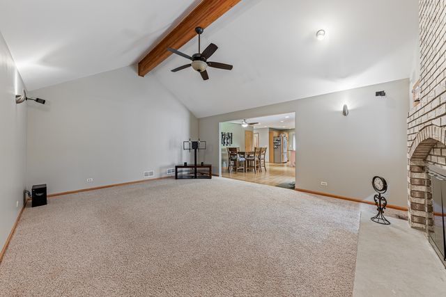 12054 Blackthorne Ridge Drive, Mokena, IL 60448