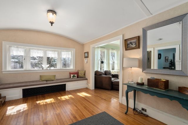 25 Kenwood Ave, Worcester, MA 01605