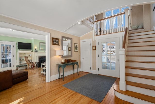25 Kenwood Ave, Worcester, MA 01605