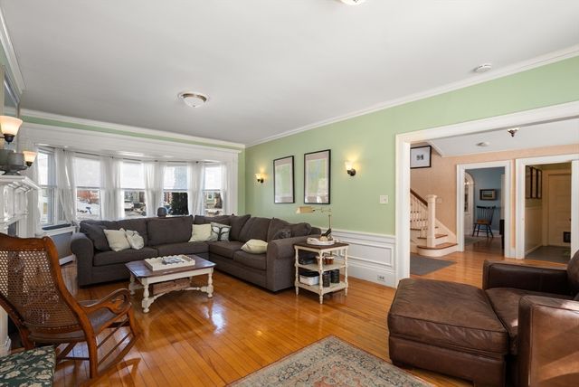 25 Kenwood Ave, Worcester, MA 01605