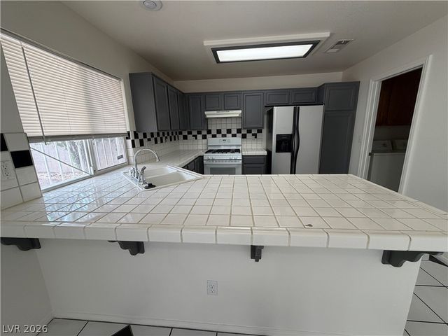 8089 Kentshire Drive, Las Vegas, NV 89117