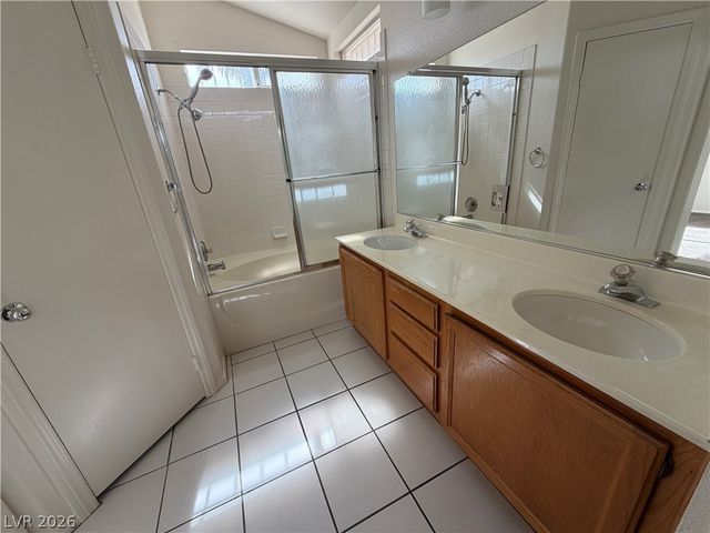 8089 Kentshire Drive, Las Vegas, NV 89117