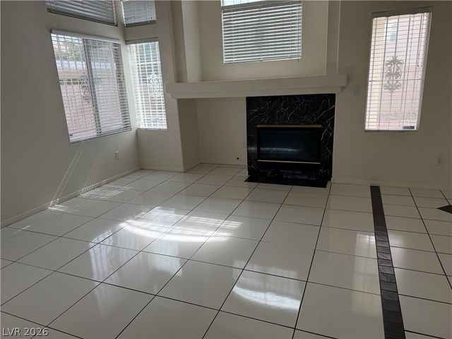 8089 Kentshire Drive, Las Vegas, NV 89117