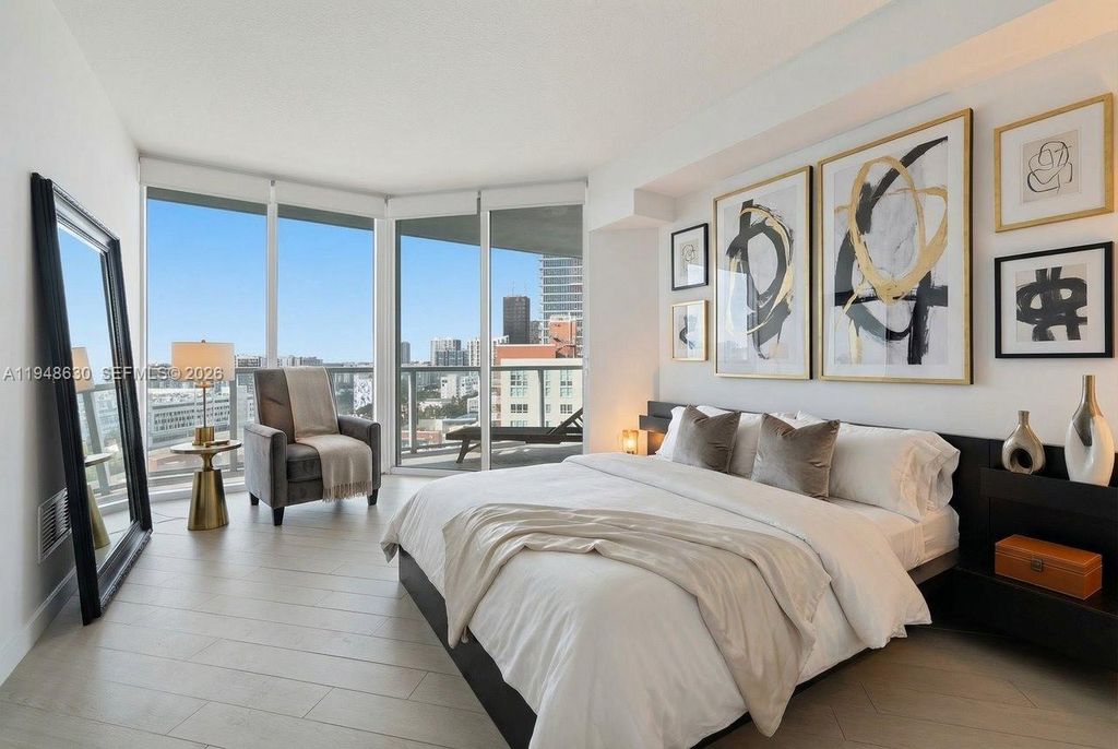 Image 2 of property listing at 1900 N Bayshore Dr 1518, Miami, FL 33132