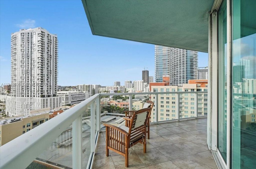 Image 27 of property listing at 1900 N Bayshore Dr 1518, Miami, FL 33132