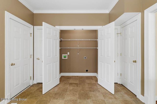 13615 Arbor Crest Cir, Louisville, KY 40245