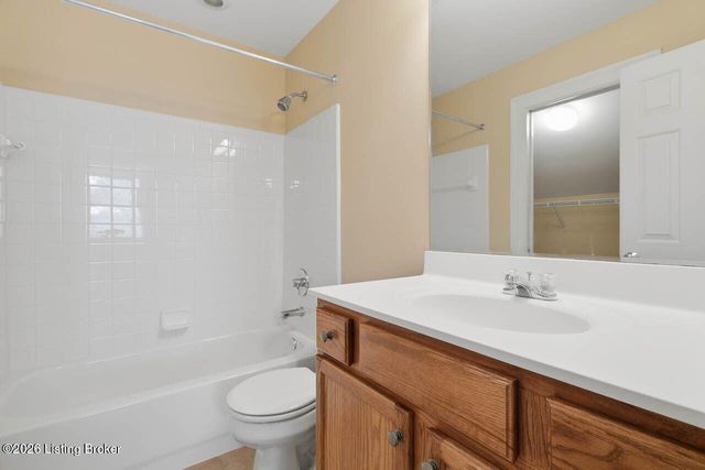 13615 Arbor Crest Cir, Louisville, KY 40245