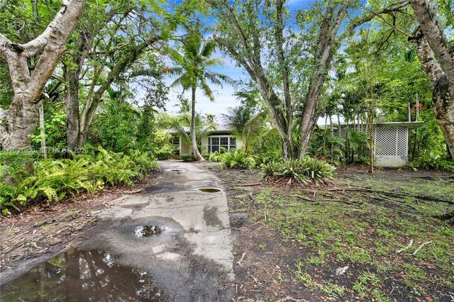 6980 SW 104th Street, Pinecrest, FL 33156