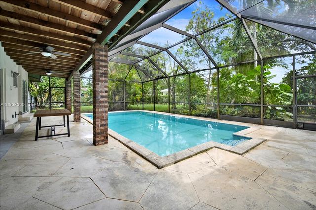 6980 SW 104th Street, Pinecrest, FL 33156