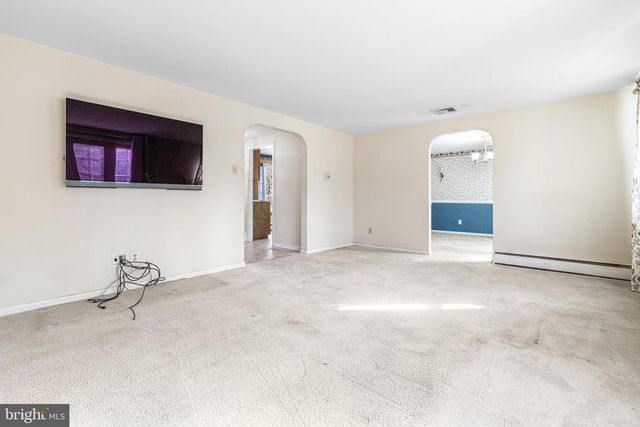 2091 MEETINGHOUSE RD, Jamison, PA 18929