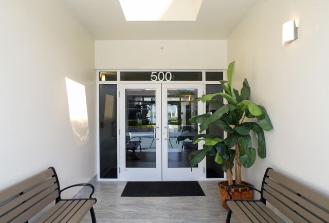 350 Horizons E 206, Boynton Beach, FL 33435
