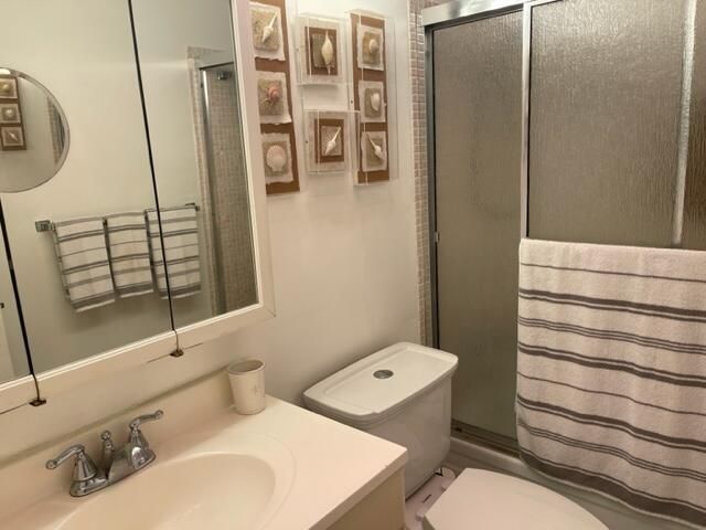 350 Horizons E 206, Boynton Beach, FL 33435