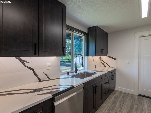 16414 Ne 159TH St, Brush Prairie, WA 98606