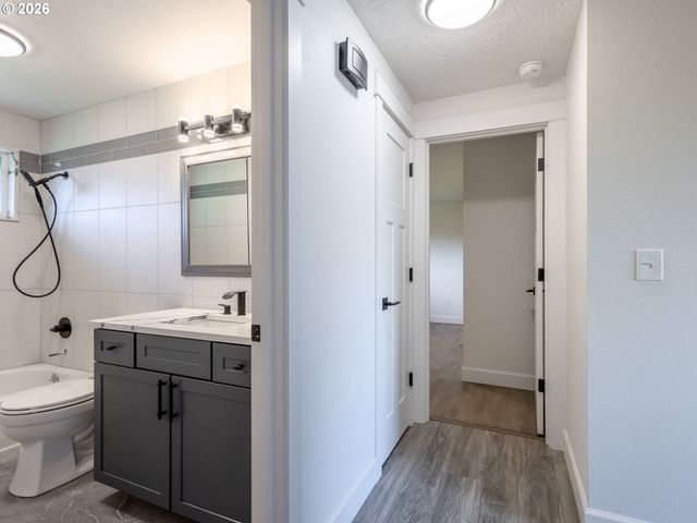16414 Ne 159TH St, Brush Prairie, WA 98606