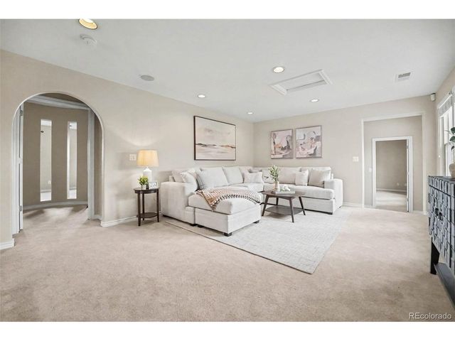2783 Southshire Rd, Highlands Ranch, CO 80126