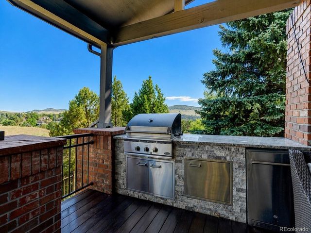 19 Amaranth Dr, Littleton, CO 80127