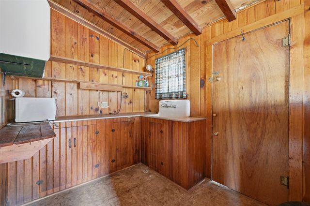 41 Cedar Bayou Boulevard, Gordonville, TX 76245