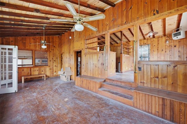 41 Cedar Bayou Boulevard, Gordonville, TX 76245