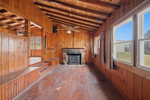 41 Cedar Bayou Boulevard, Gordonville, TX 76245