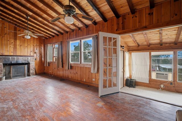 41 Cedar Bayou Boulevard, Gordonville, TX 76245