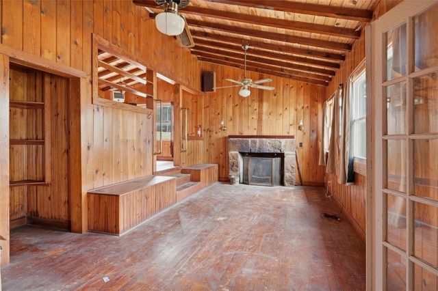 41 Cedar Bayou Boulevard, Gordonville, TX 76245