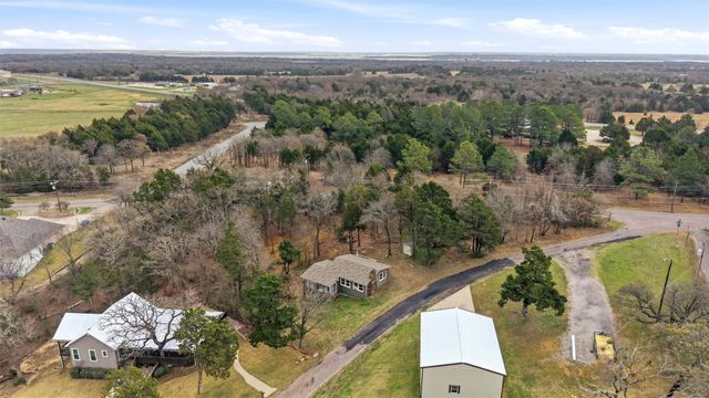41 Cedar Bayou Boulevard, Gordonville, TX 76245
