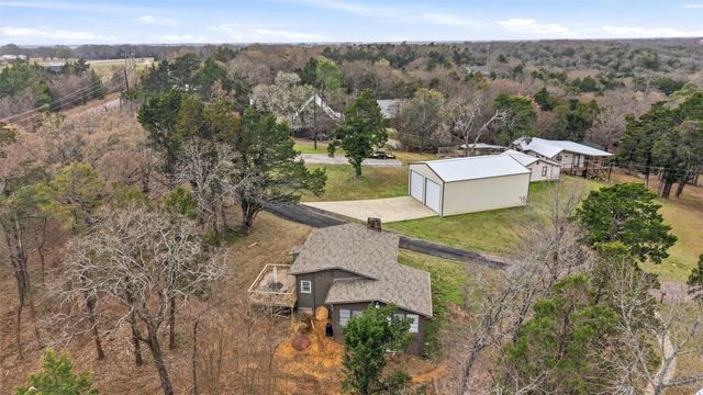 41 Cedar Bayou Boulevard, Gordonville, TX 76245