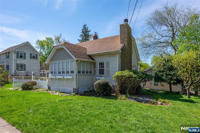 41 Center Street, Midland Park, NJ 07432