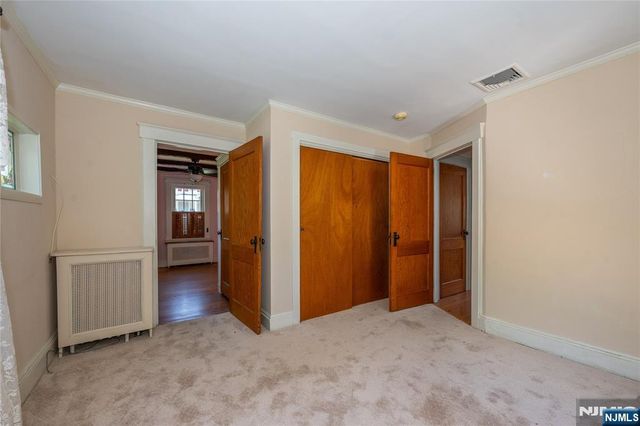 41 Center Street, Midland Park, NJ 07432