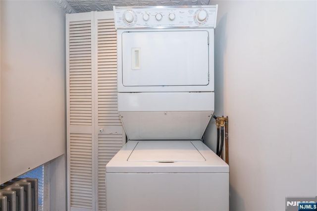 41 Center Street, Midland Park, NJ 07432