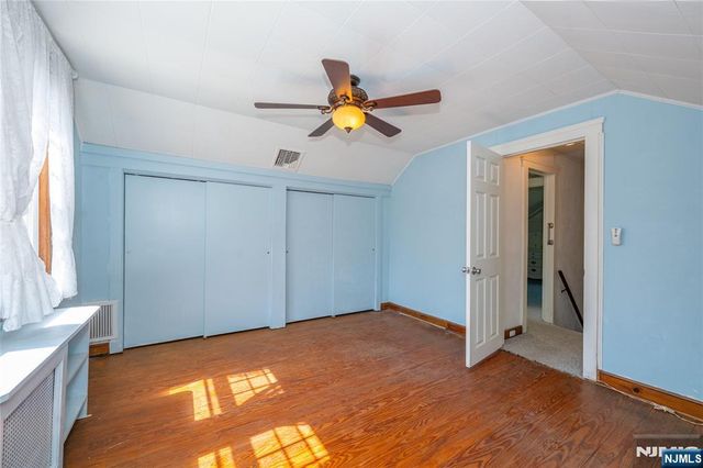 41 Center Street, Midland Park, NJ 07432