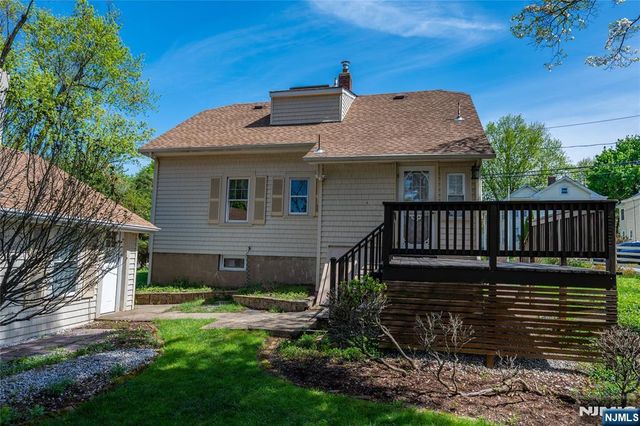 41 Center Street, Midland Park, NJ 07432