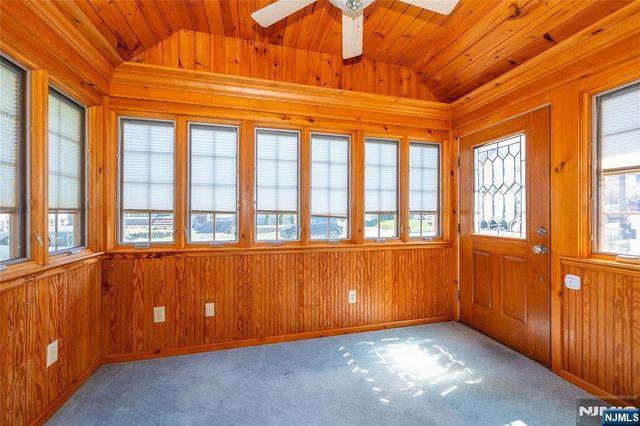 41 Center Street, Midland Park, NJ 07432