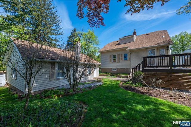 41 Center Street, Midland Park, NJ 07432