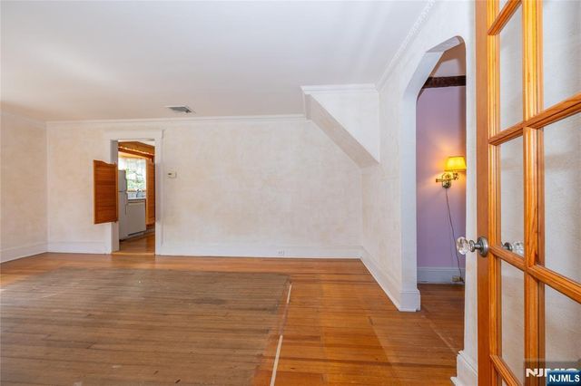 41 Center Street, Midland Park, NJ 07432