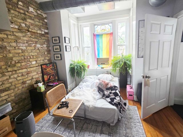 1808 W Armitage Street, Chicago, IL 60647