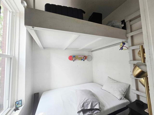 1808 W Armitage Street, Chicago, IL 60647
