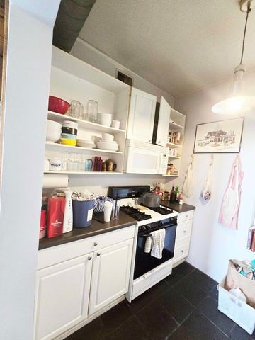 1808 W Armitage Street, Chicago, IL 60647