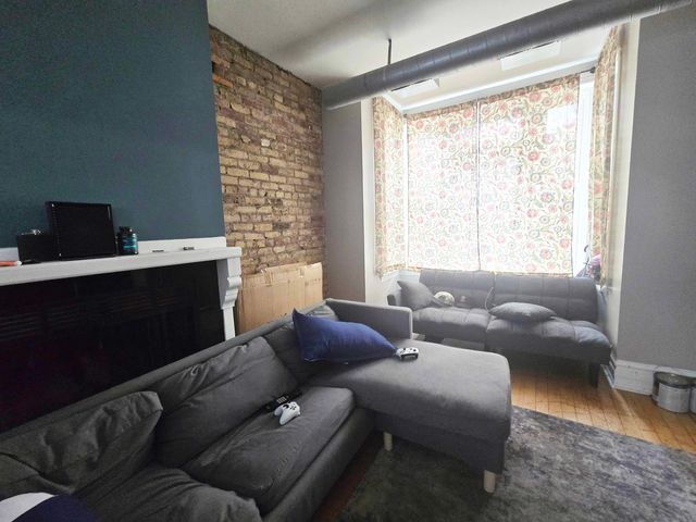 1808 W Armitage Street, Chicago, IL 60647