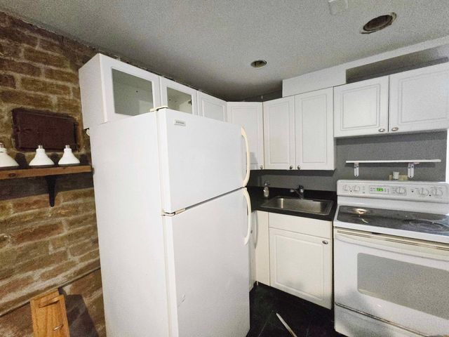 1808 W Armitage Street, Chicago, IL 60647