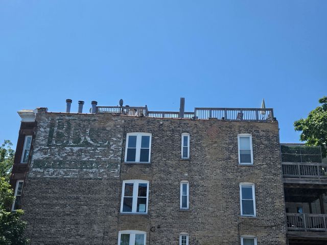 1808 W Armitage Street, Chicago, IL 60647