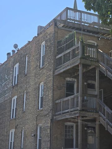 1808 W Armitage Street, Chicago, IL 60647