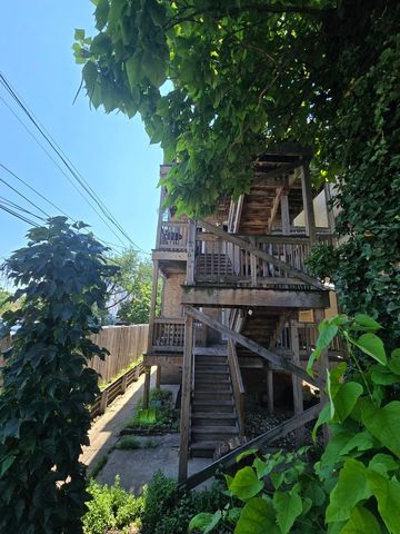 1808 W Armitage Street, Chicago, IL 60647