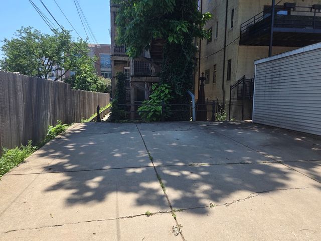 1808 W Armitage Street, Chicago, IL 60647