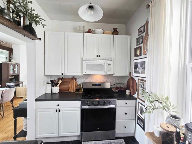 1808 W Armitage Street, Chicago, IL 60647
