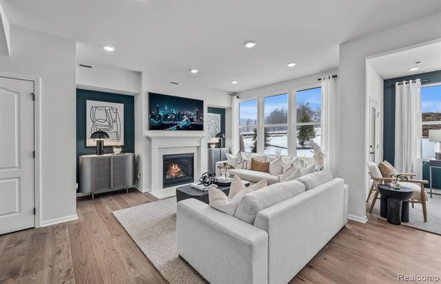 5593 Corgi Drive, Ann Arbor, MI 48108