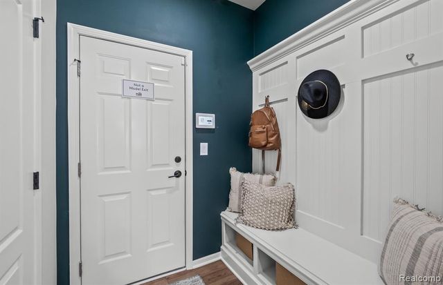 5593 Corgi Drive, Ann Arbor, MI 48108