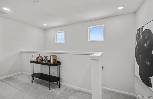 5593 Corgi Drive, Ann Arbor, MI 48108