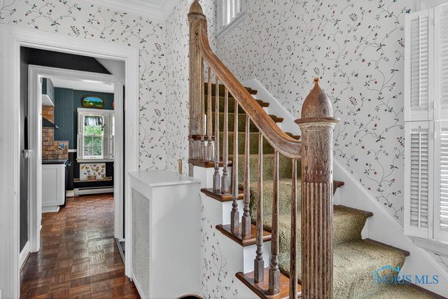 3329 Darlington Road, Ottawa Hills, OH 43606