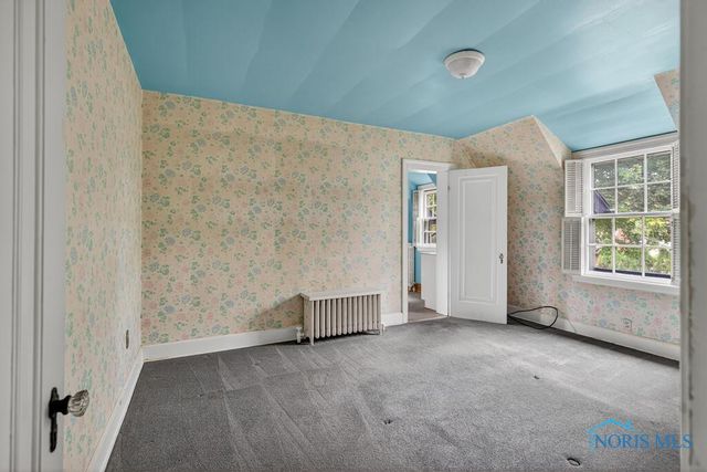 3329 Darlington Road, Ottawa Hills, OH 43606